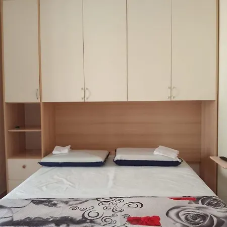Monolocale In Via De Blasi Apartment *